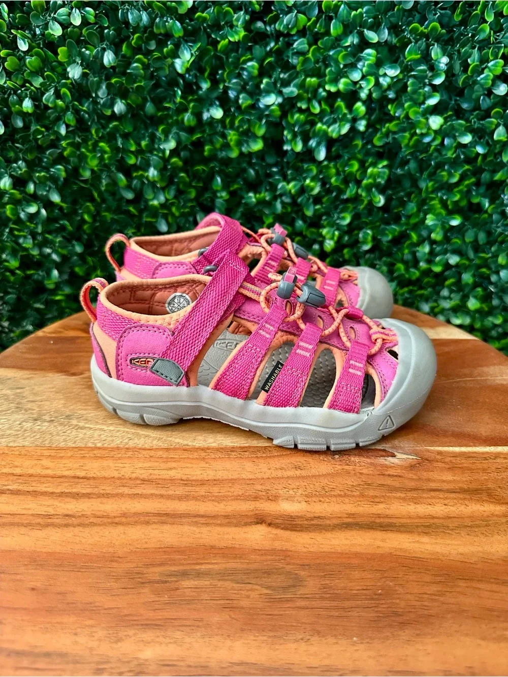 KEEN Newport H2 Closed Toe Water Sandals, Little Kids Size 12